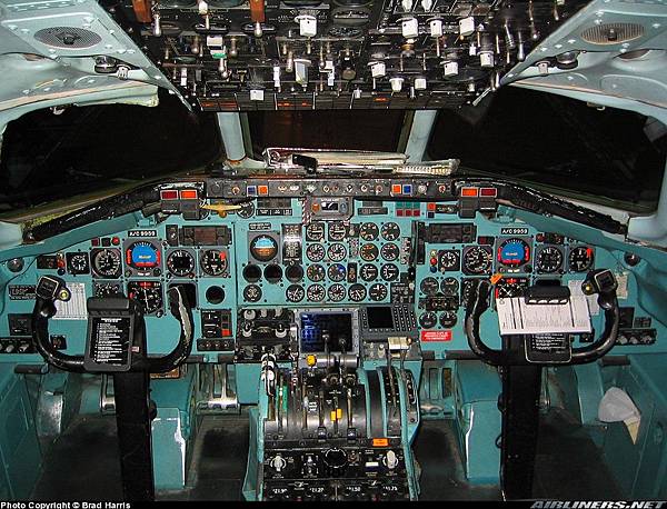 McDonnell Douglas DC-9-31_Northwest Airlines   20041023   Brad Harris