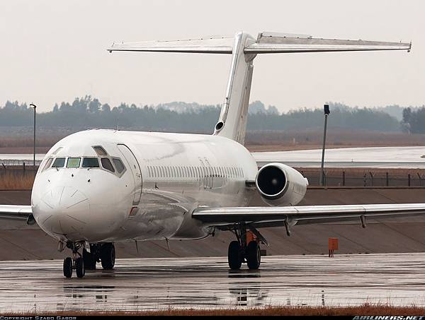 McDonnell Douglas DC-9-32_  20120922    Szabo Gabor