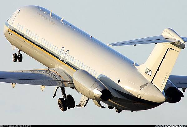 McDonnell Douglas C-9B Skytrain II (DC-9-32CF)_USA Navy   20110815   João Toste