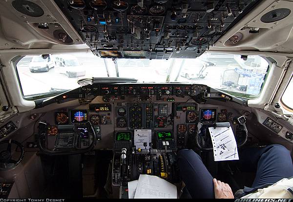 McDonnell Douglas MD-81 (DC-9-81)_Scandinavian Airlines - SAS   20100607   Tommy Desmet Photography