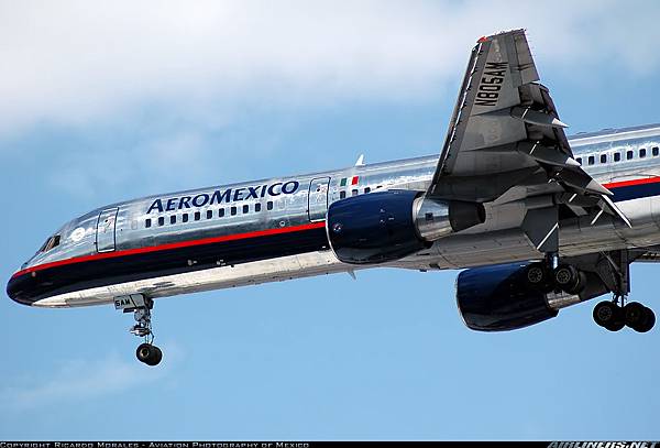 Boeing 757-2Q8_AeroMexico  20040516  Ricardo Morales - Aviation Photography of Mexico