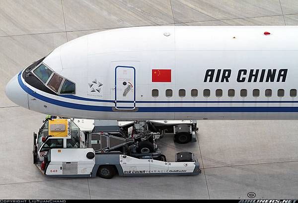 Boeing 757-2Z0_Air China  20100902  LiuYuanChang