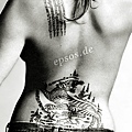 Angelina-Jolie-Tattoos-Back.jpg