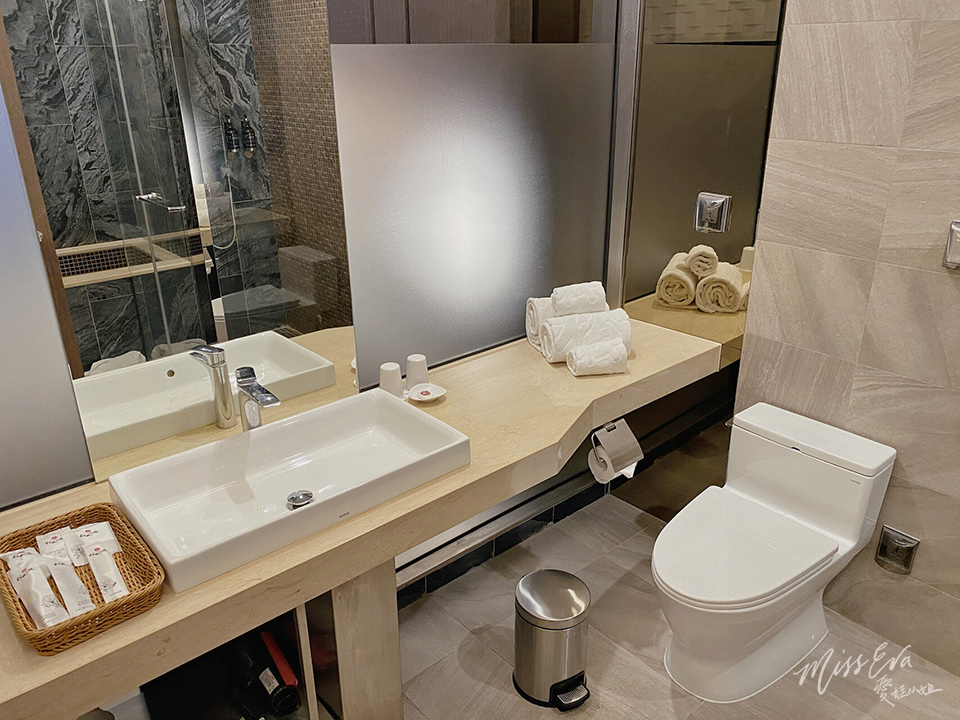 IMG_2583-2.jpg IMG_2583-2.jpg