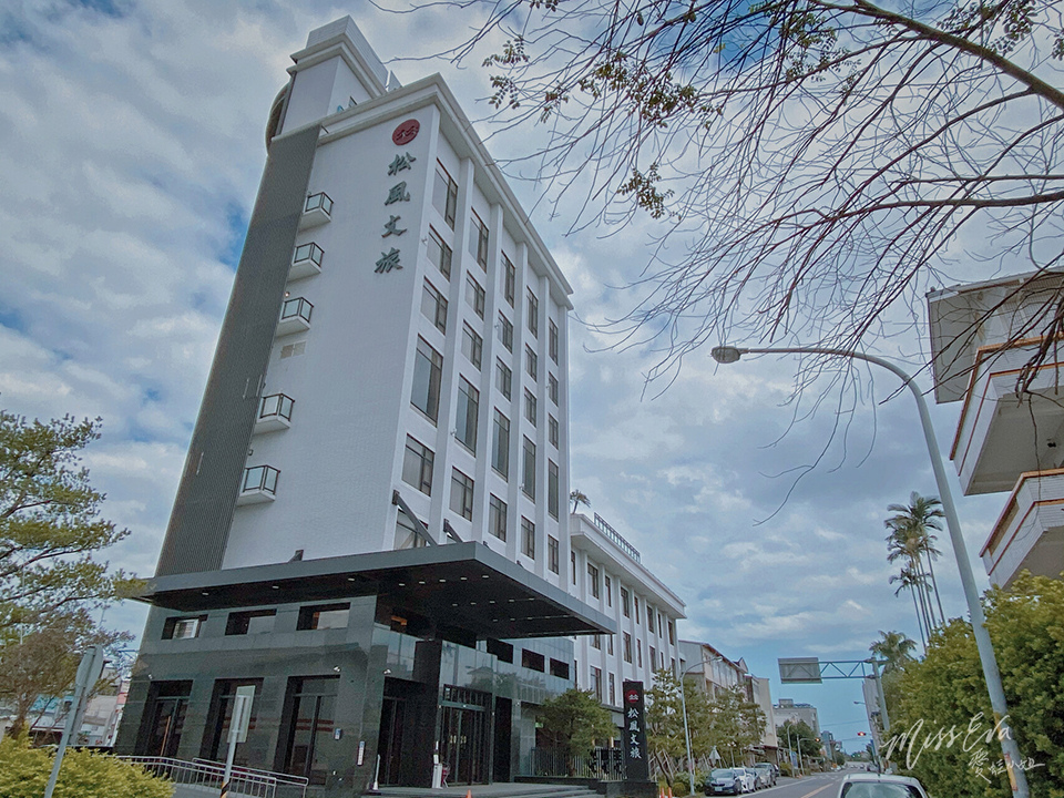 IMG_3232-3.jpg IMG_3232-3.jpg