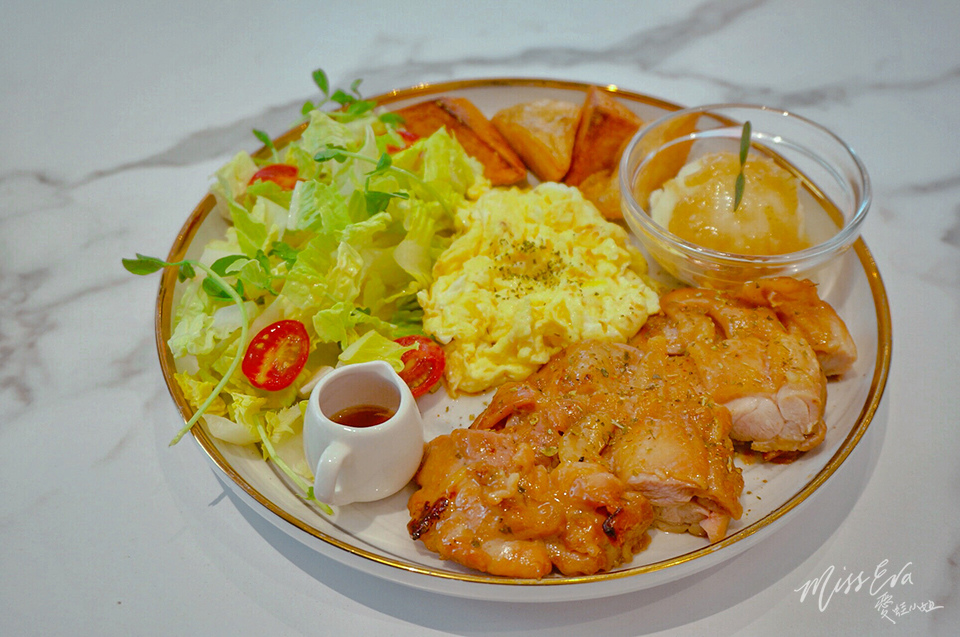 IMG_1747-1.jpg IMG_1747-1.jpg