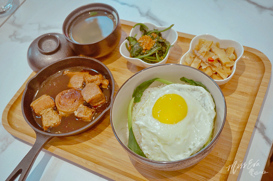 IMG_1772-1.jpg IMG_1772-1.jpg