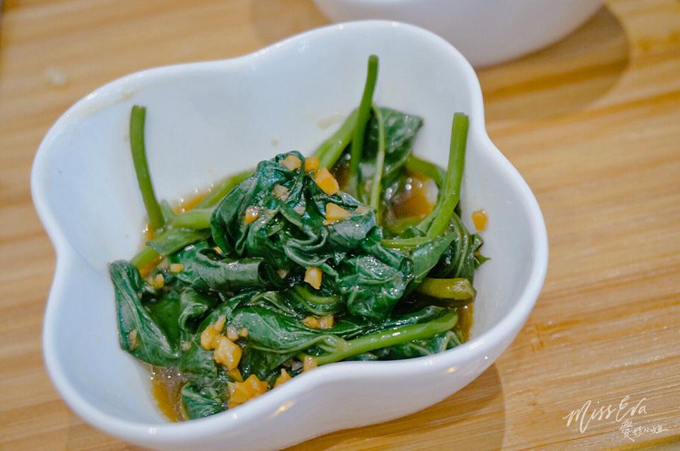 IMG_1799-1.jpg IMG_1799-1.jpg