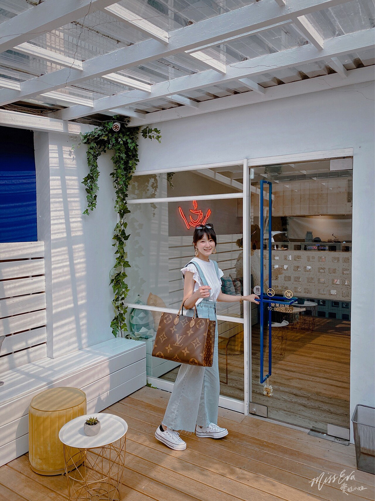 IMG_2027-1.jpg IMG_2027-1.jpg