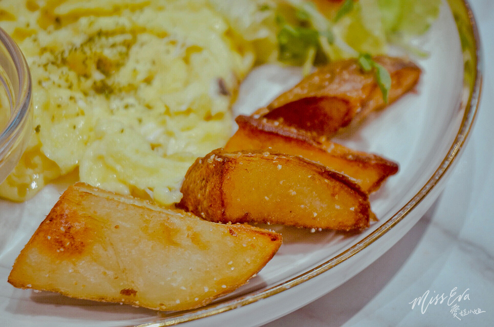 IMG_2473-1.jpg IMG_2473-1.jpg