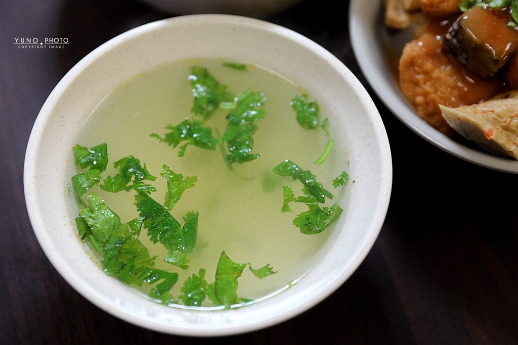 阿珍大腸麵線，北醫美食，料好實在，蚵仔肥美的好吃麵線，老闆也很客氣