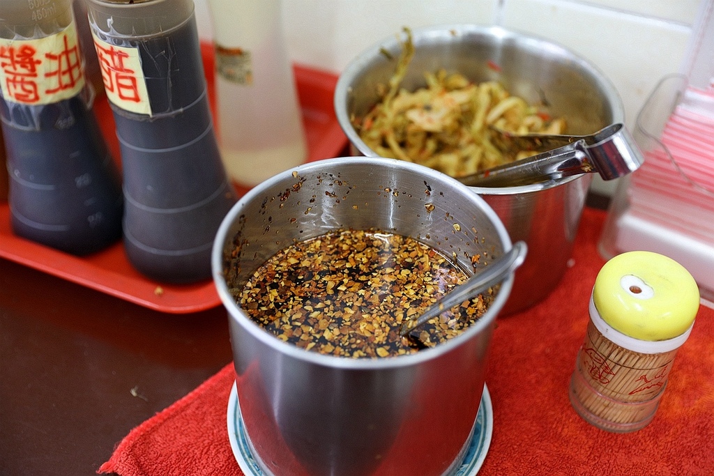 上佳原汁牛肉麵，台中美食，在地人激推！濃郁甘甜湯頭&牛肉Q彈有嚼勁。