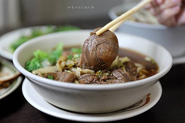 新莊建中街美食挑嘴鳳小吃店隱藏高CP值小吃美食菜單64.jpg