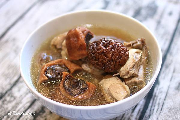 柿子雞湯.jpg 柿子雞湯.jpg