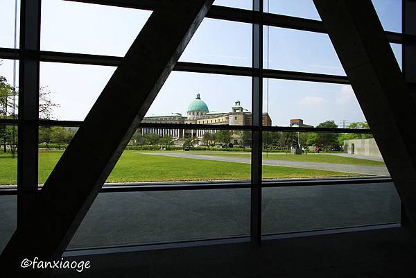 去美術館走走吧大師在台中 亞洲大學現代美術館 台灣 走走 范小哥旅遊部落格 痞客邦 去美術館走走吧大師在台中 亞洲大學現代美術館 台灣 走走 范小哥旅遊部落格 痞客邦