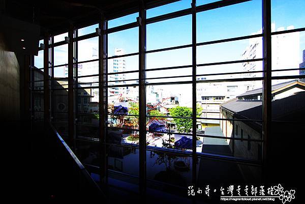 美術館2.JPG 美術館2.JPG