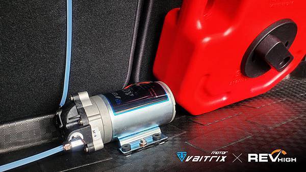 6.jpg 來自澳洲的汽車改裝品牌VAITRIX麥翠斯有最廣泛的車種適用產品,含汽油、柴油、油電混合車專用電子油門控制加速器,搭配外掛晶片及內寫,達到最高品質且無後遺症之動力提升,也可由專屬藍芽App–AirForce GO切換一階、二階、三階ECU模式。外掛晶片及電子油門控制器不影響原車引擎保固,搭配不眩光儀錶,提升馬力同時監控愛車狀況。VAITRIX另有馬力提升專用水噴射可程式電腦及全組套件,改裝愛車不傷車。 適用品牌車款: Audi奧迪、BMW寶馬、Porsche保時捷、Benz賓士、Honda本田、Toyota豐田、Mitsubishi三菱、Mazda馬自達、Nissan日產、Subaru速霸陸、VW福斯、Volvo富豪、Luxgen納智捷、Ford福特、Chevrolet雪佛蘭、Hyundai現代、Skoda; Altis、crv、chr、kicks、cla45、ct200h、q2、camry、golf gti、polo、kuga、tiida、u7、rav4、odyssey...等。