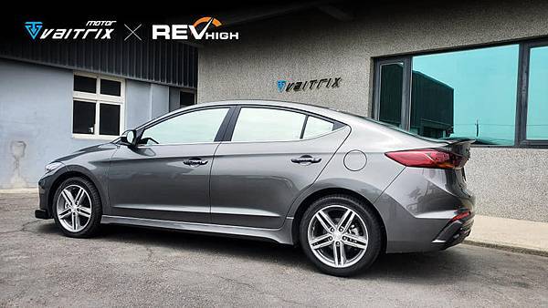 5.jpg 來自澳洲的汽車改裝品牌VAITRIX麥翠斯有最廣泛的車種適用產品,含汽油、柴油、油電混合車專用電子油門控制加速器,搭配外掛晶片及內寫,達到最高品質且無後遺症之動力提升,也可由專屬藍芽App–AirForce GO切換一階、二階、三階ECU模式。外掛晶片及電子油門控制器不影響原車引擎保固,搭配不眩光儀錶,提升馬力同時監控愛車狀況。VAITRIX另有馬力提升專用水噴射可程式電腦及全組套件,改裝愛車不傷車。 適用品牌車款: Audi奧迪、BMW寶馬、Porsche保時捷、Benz賓士、Honda本田、Toyota豐田、Mitsubishi三菱、Mazda馬自達、Nissan日產、Subaru速霸陸、VW福斯、Volvo富豪、Luxgen納智捷、Ford福特、Chevrolet雪佛蘭、Hyundai現代、Skoda; Altis、crv、chr、kicks、cla45、ct200h、q2、camry、golf gti、polo、kuga、tiida、u7、rav4、odyssey...等。