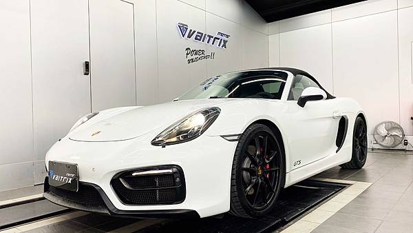 【981效能提升】 來自澳洲的汽車改裝品牌VAITRIX麥翠斯有最廣泛的車種適用產品,含汽油、柴油、油電混合車專用電子油門控制加速器,搭配外掛晶片及內寫,高品質且無後遺症之動力提升,也可由專屬藍芽App–AirForce GO切換一階、二階、三階ECU模式。外掛晶片及電子油門控制器不影響原車引擎保固,搭配不眩光儀錶,提升馬力同時監控愛車狀況。另有馬力提升專用水噴射可程式電腦及套件,改裝愛車不傷車。適用品牌車款: Audi奧迪、BMW寶馬、Porsche保時捷、Benz賓士、Honda本田、Toyota豐田、Mitsubishi三菱、Mazda馬自達、Nissan日產、Subaru速霸陸、VW福斯、Volvo富豪、Luxgen納智捷、Ford福特、Hyundai現代、Skoda、Mini; Altis、crv、chr、kicks、cla45、Focus mk4、 sienta 、camry、golf gti、polo、kuga、tiida、u7、rav4、odyssey、Santa Fe新土匪、C63s、Lancer Fortis、Elantra Sport、Auris、Mini R56、ST LINE、535i、G63、RS6、RS7、M8、330i、E63、S63...等。