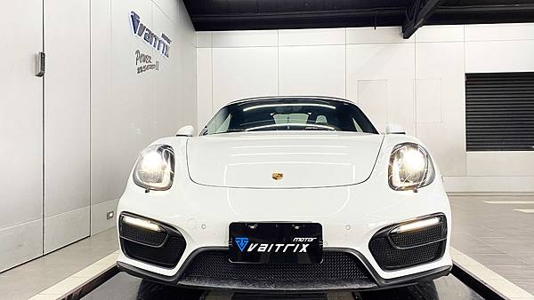 【981效能提升】 來自澳洲的汽車改裝品牌VAITRIX麥翠斯有最廣泛的車種適用產品,含汽油、柴油、油電混合車專用電子油門控制加速器,搭配外掛晶片及內寫,高品質且無後遺症之動力提升,也可由專屬藍芽App–AirForce GO切換一階、二階、三階ECU模式。外掛晶片及電子油門控制器不影響原車引擎保固,搭配不眩光儀錶,提升馬力同時監控愛車狀況。另有馬力提升專用水噴射可程式電腦及套件,改裝愛車不傷車。適用品牌車款: Audi奧迪、BMW寶馬、Porsche保時捷、Benz賓士、Honda本田、Toyota豐田、Mitsubishi三菱、Mazda馬自達、Nissan日產、Subaru速霸陸、VW福斯、Volvo富豪、Luxgen納智捷、Ford福特、Hyundai現代、Skoda、Mini; Altis、crv、chr、kicks、cla45、Focus mk4、 sienta 、camry、golf gti、polo、kuga、tiida、u7、rav4、odyssey、Santa Fe新土匪、C63s、Lancer Fortis、Elantra Sport、Auris、Mini R56、ST LINE、535i、G63、RS6、RS7、M8、330i、E63、S63...等。