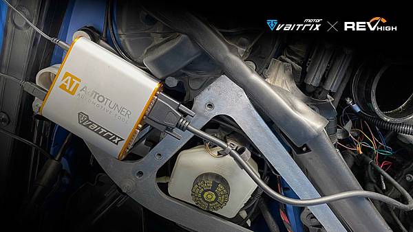 【M3小改怡情】 來自澳洲的汽車改裝品牌VAITRIX麥翠斯有最廣泛的車種適用產品,含汽油、柴油、油電混合車專用電子油門控制加速器,搭配外掛晶片及內寫,高品質且無後遺症之動力提升,也可由專屬藍芽App–AirForce GO切換一階、二階、三階ECU模式。外掛晶片及電子油門控制器不影響原車引擎保固,搭配不眩光儀錶,提升馬力同時監控愛車狀況。另有馬力提升專用水噴射可程式電腦及套件,改裝愛車不傷車。適用品牌車款: Audi奧迪、BMW寶馬、Porsche保時捷、Benz賓士、Honda本田、Toyota豐田、Mitsubishi三菱、Mazda馬自達、Nissan日產、Subaru速霸陸、VW福斯、Volvo富豪、Luxgen納智捷、Ford福特、Hyundai現代、Skoda、Mini; Altis、crv、chr、kicks、cla45、Focus mk4、 sienta 、camry、golf gti、polo、kuga、tiida、u7、rav4、odyssey、Santa Fe新土匪、C63s、Lancer Fortis、Elantra Sport、Auris、Mini R56、ST LINE、535i、G63、RS6、RS7、M8、330i、E63、S63...等。