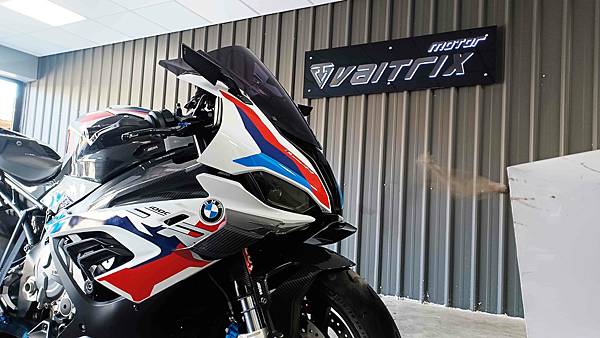 VAITRIX 汽車改裝電腦 動力改裝 BMW VAITRIX 汽車改裝電腦 動力改裝 BMW