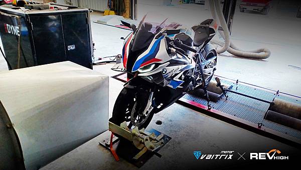 VAITRIX 汽車改裝電腦 動力改裝 BMW VAITRIX 汽車改裝電腦 動力改裝 BMW