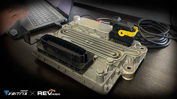 ACTROS,actros 2651,Mercedes_Benz,M-Benz,BENZ,卡車,解限速,速度管理系統,EGR off,ECU,變速箱優化,MASTER,CMD,Alientech,DIMSPORT,AUTOTUNER,MAGIC,BENCH BOOT,OBD II,VAITRIX,麥翠斯,外掛電腦,外掛晶片,儀錶,油門加速器,甲醇噴射,水噴射,加大性能,客製化調整,馬力機驗證,馬力機,動力升級,改裝潛力