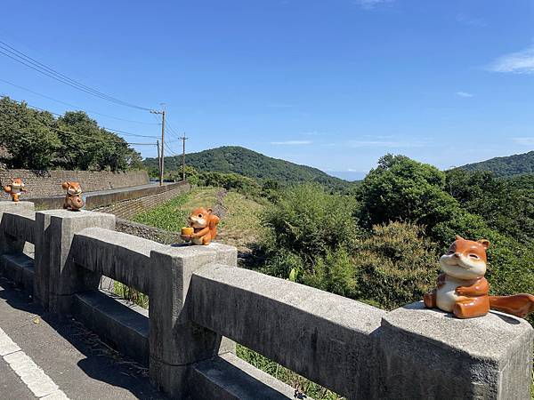 「新北石門」人氣尖山湖步道、青山瀑布步道、老梅冷泉秘境，給你