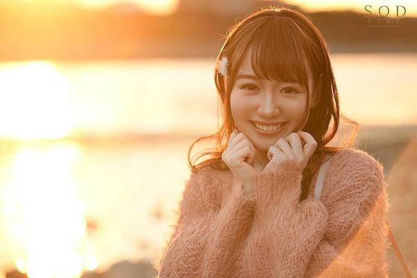 全台首輛兒少彩繪輕軌「童畫號」 今在高雄誕生