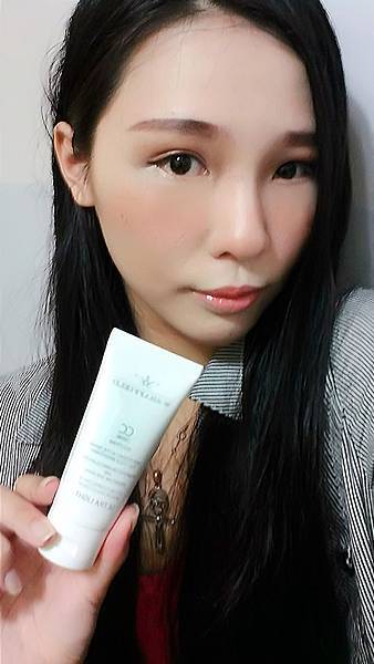 W.Shaffield夏菲爾光感微導CC霜C360_2017-09-23-00-43-13-156 試用