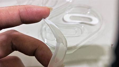 IMG20181026235421凱拉帝卡 I’M FILL PATCH 玻尿酸微臻完美護理貼 試用