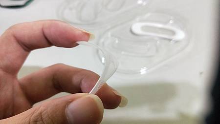 IMG20181026235444凱拉帝卡 I’M FILL PATCH 玻尿酸微臻完美護理貼 試用