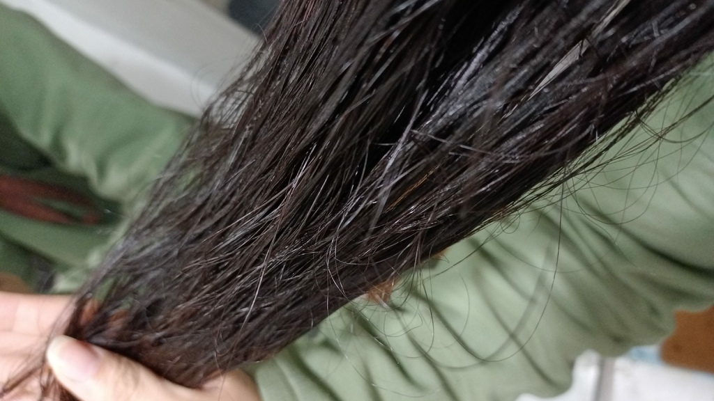 IMG_20220402_221941_Burst01YOLOVED頂級植萃鏡面髮油 試用