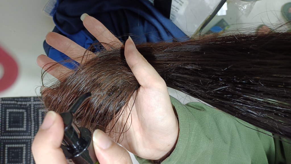 IMG_20220402_222307YOLOVED頂級植萃鏡面髮油 試用