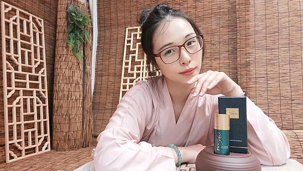 IMG_20230113_175404Vieans 薇恩絲 奇肌賦活眼部精華 試用
