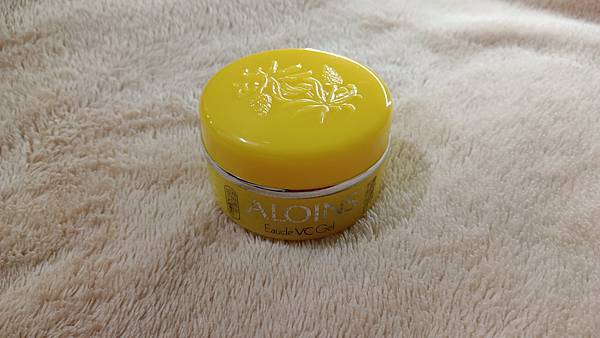 IMG_20230210_183204Aloins日本雅洛茵斯 VC五合一美白霜 試用