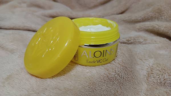 IMG_20230210_183604Aloins日本雅洛茵斯 VC五合一美白霜 試用