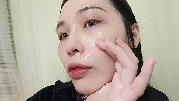 IMG_20230210_185857Aloins日本雅洛茵斯 VC五合一美白霜 試用