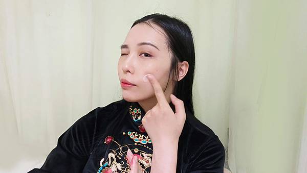 IMG_20230210_185557Aloins日本雅洛茵斯 VC五合一美白霜 試用