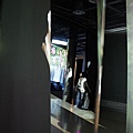 牡丹．投影布幕，其實也是影片展示室的入口