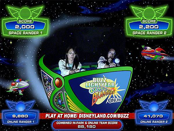disneyland- Buzz Lightyear Astro Blasters