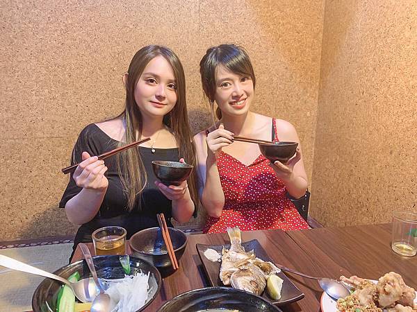 《新莊居酒屋.酒堡異站 菜單》鄰近捷運新莊站 在地人推薦隱藏版高CP居酒屋!廟街夜市聚餐