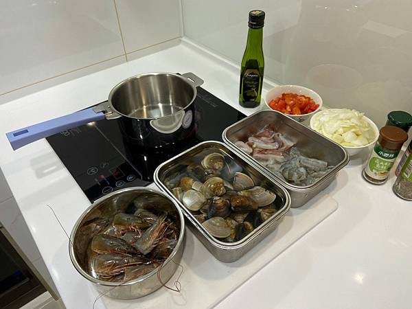 LINE_ALBUM_2022116_220116_18 LINE_ALBUM_2022116_220116_18