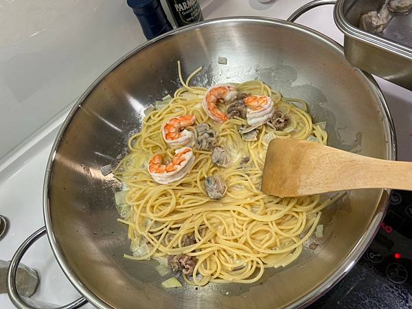 LINE_ALBUM_2022116_220116_99 LINE_ALBUM_2022116_220116_99