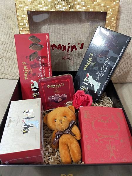 母親節送禮推薦---法國"maxim's #馬克西姆月光圓舞曲禮盒 "