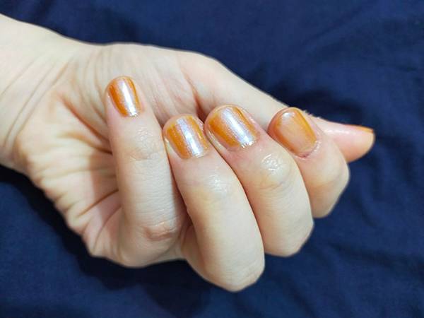 LINE_ALBUM_橘色指甲油_231010_8.jpg