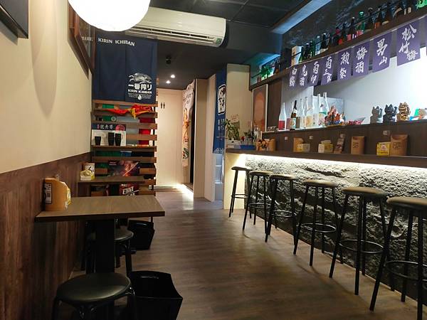 新店美食推薦 /捷運大坪林站【六食酒串】串烤宵夜日式居酒屋!