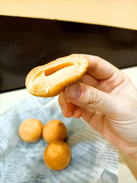 中和景安站美食推<< 嫩妹美式堡>> 厚嫩平的堡