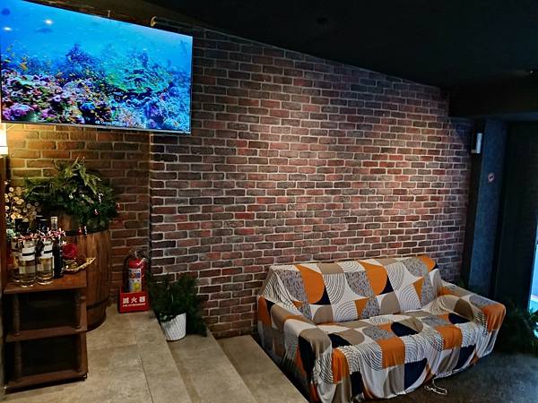 台北美食推-【AQUA Lounge酒吧】-串意美食/